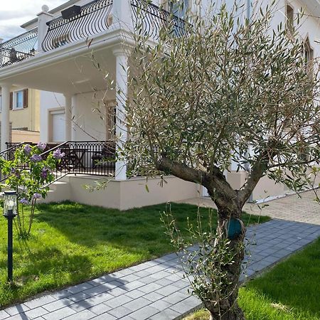 Primera Villa Зинген Экстерьер фото